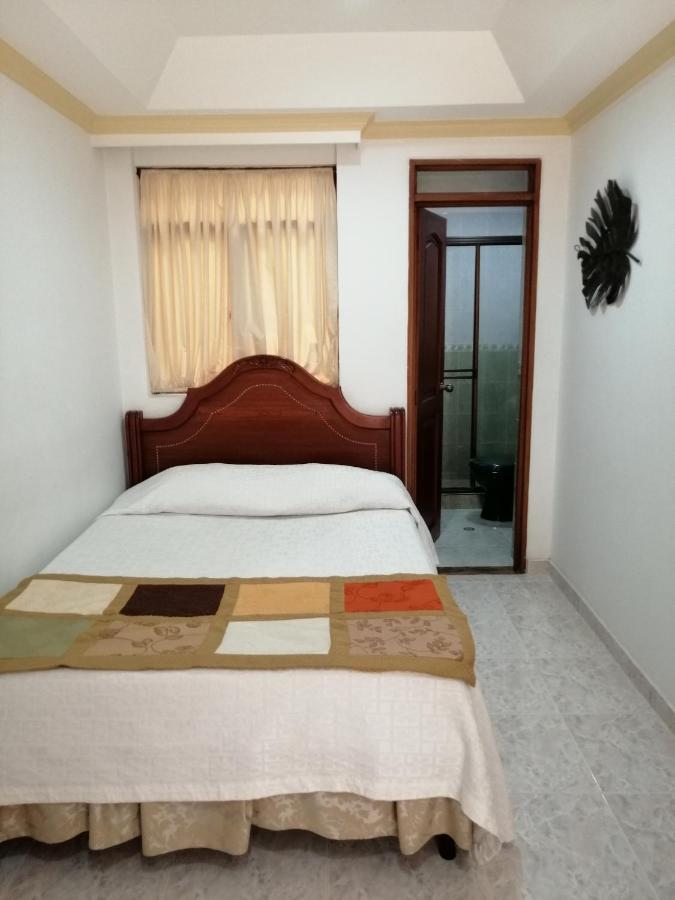 Hotel Bolivar Plaza Manizales Bagian luar foto