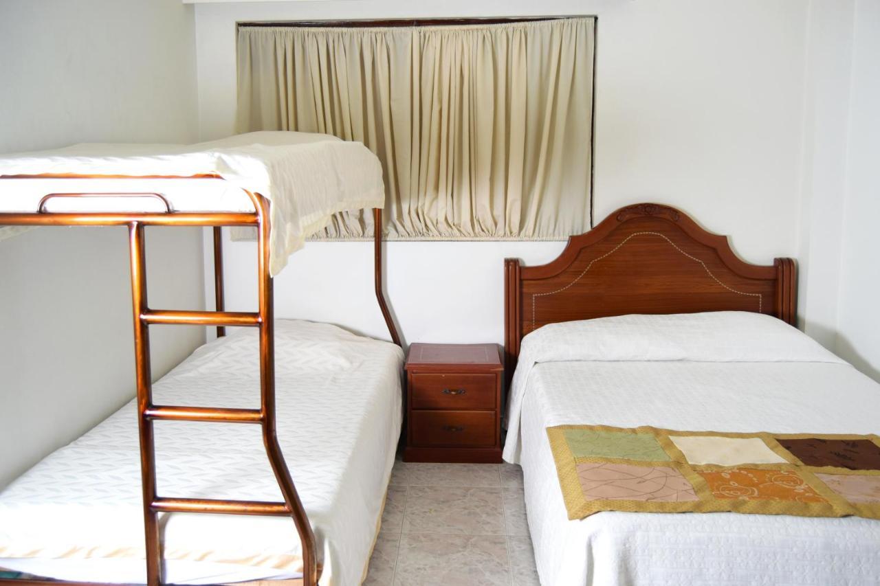 Hotel Bolivar Plaza Manizales Bagian luar foto