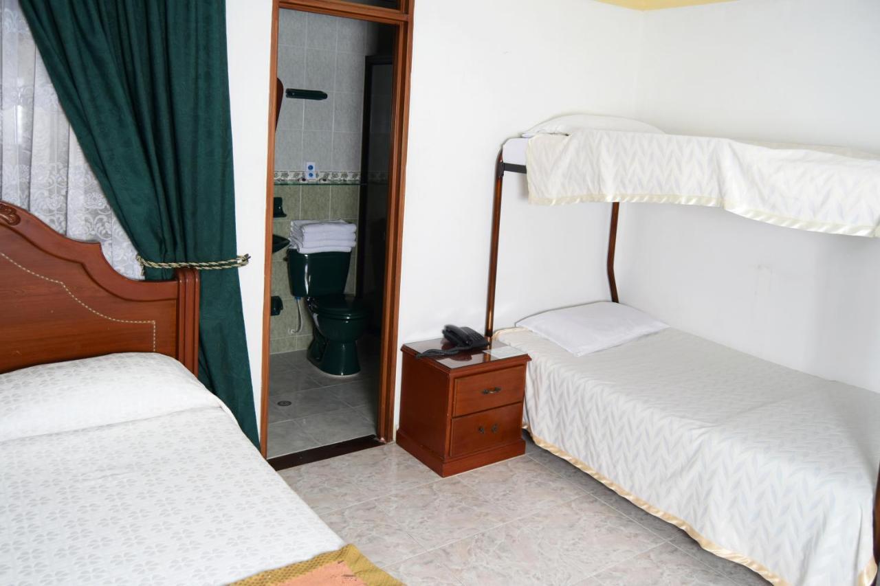 Hotel Bolivar Plaza Manizales Bagian luar foto
