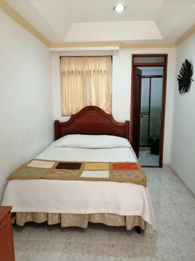 Hotel Bolivar Plaza Manizales Bagian luar foto