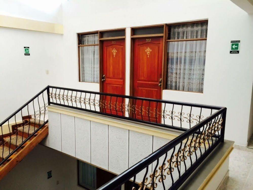 Hotel Bolivar Plaza Manizales Bagian luar foto